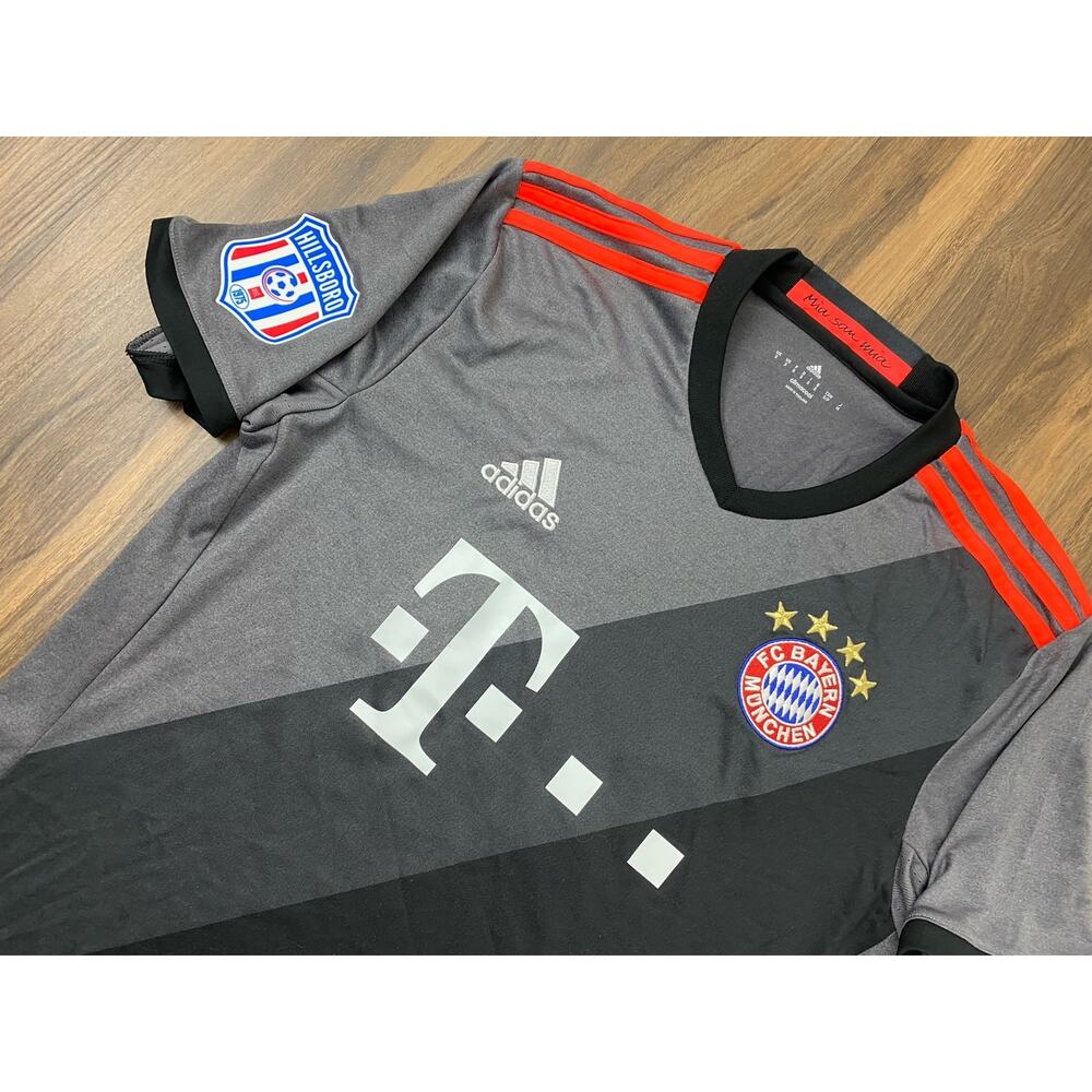 Men Adidas 2016/2017 Bayern Munich Away soccer jersey t-shirt, S - Picture 2 of 5